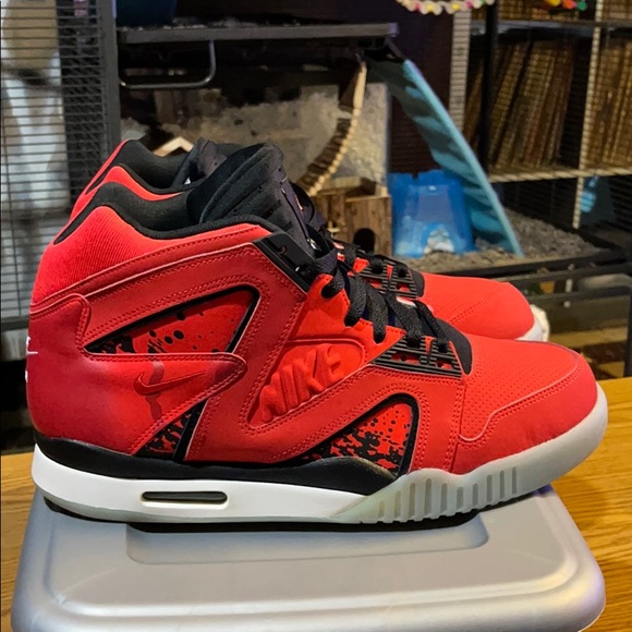 Nike Air Tech Challenge - Picture 4 of 8